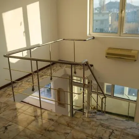 Great And Large Two Bedroom Maisonette With Lovely View & Free Parking Center Plovdiv
