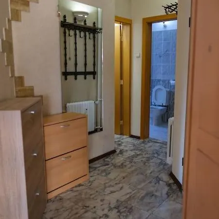 Great And Large Two Bedroom Maisonette With Lovely View & Free Parking Center Apartment Plovdiv
